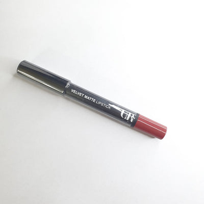 UR BEAUTY VELVET MATTE LIPSTICK 005