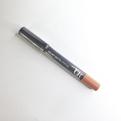 UR BEAUTY VELVET MATTE LIPSTICK 015